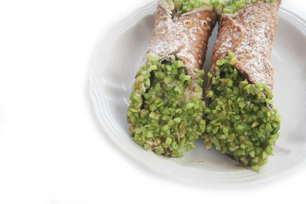 Sweet Chocolate Italian Cannoli Pastries Stuffed Ricotta Cheese Green Pistachios — Stock Photo, Image