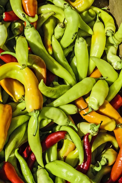 Market Stalls Sales Long Hot Yellow Peppers — Stock Photo, Image