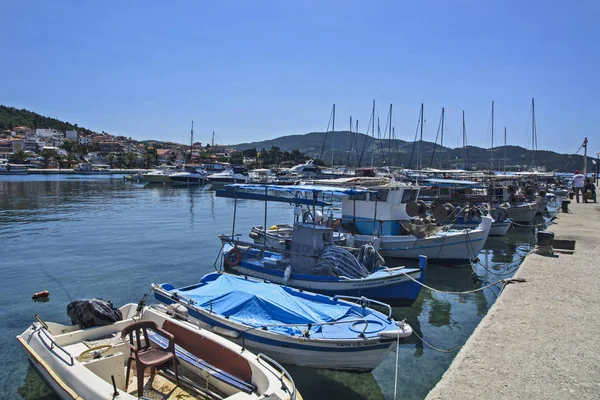 Vue du port Neos Marmaras — Photo