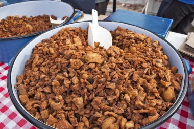 Aile içi domuz greaves