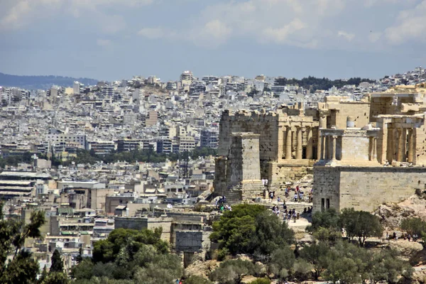 Η Ακρόπολη της Αθήνας και η πόλη της Αθήνας — Φωτογραφία Αρχείου