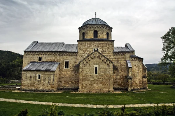 Stary serbski klasztor — Zdjęcie stockowe