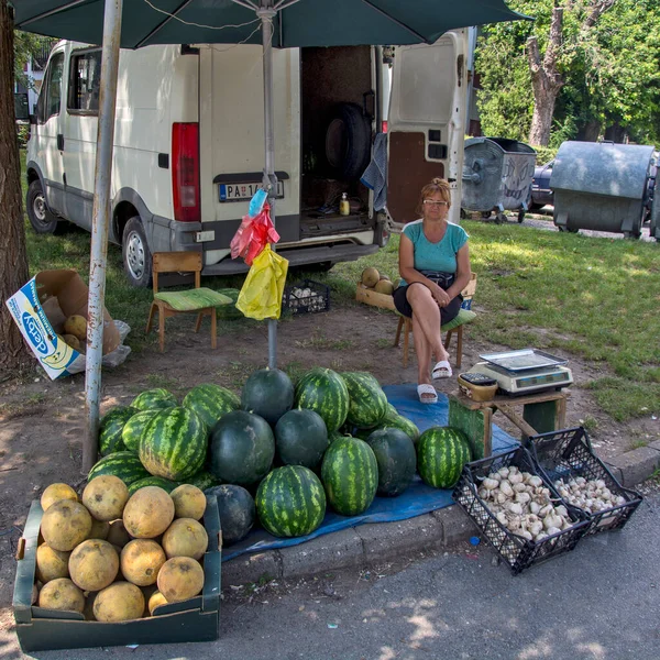 Zrenjanin Serbien Juli 2020 Effektiv Och Snabb Försäljning Vattenmeloner Gatan — Stockfoto
