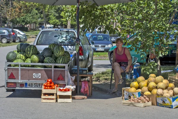 Zrenjanin Serbien Juli 2020 Effektiv Och Snabb Försäljning Vattenmeloner Gatan — Stockfoto