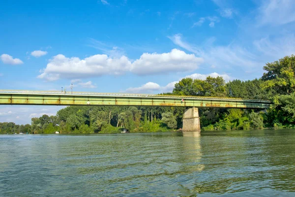 Nagy Híd Tisa Folyó Felett Zrenjanin Közelében Híd Közúti Közlekedésre — Stock Fotó