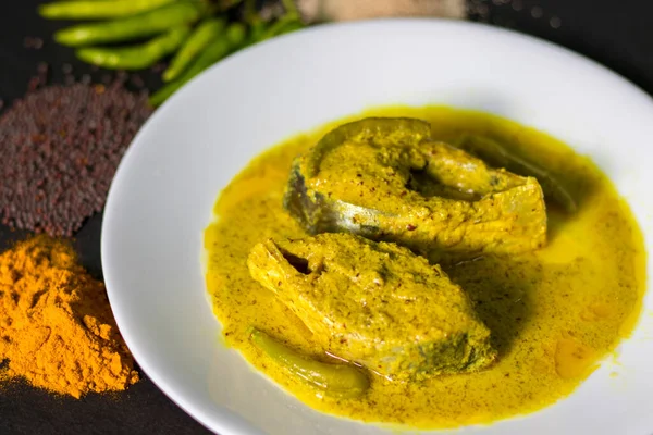 Famous Bengali Dish Hilsa Ilish Fish Poppy Mustard Seed Recipe — Stock Photo, Image