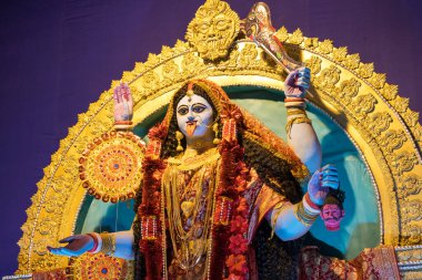 Hindu Tanrıça Maa Kali kil heykeli