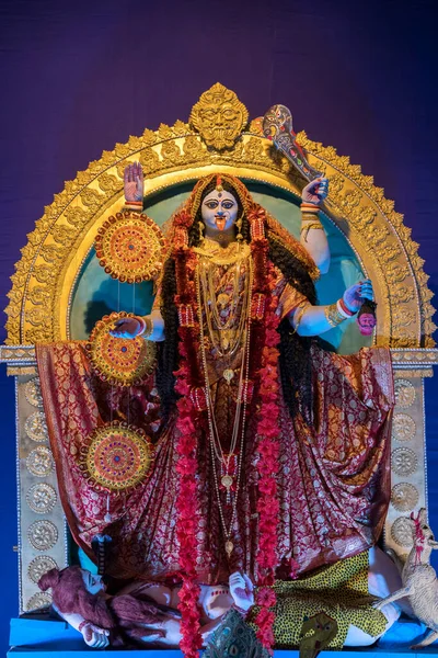ヒンドゥ教の女神マアカリの粘土彫刻のイメージ — ストック写真
