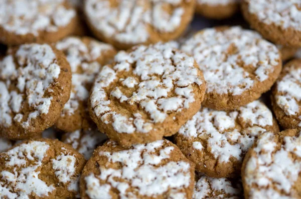 Dondurulmuş yulaflı kurabiye çeşitleri..