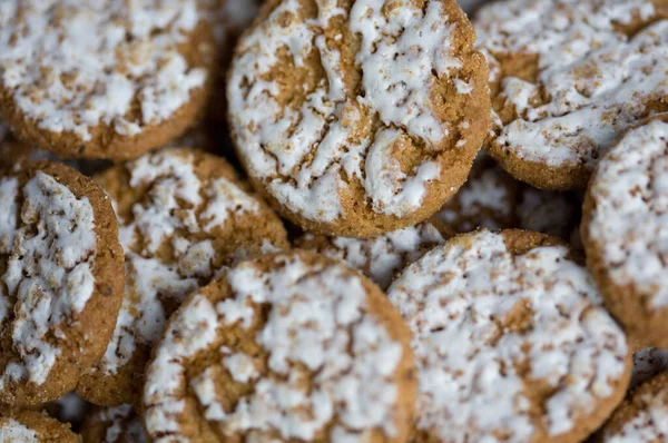 Dondurulmuş yulaflı kurabiye çeşitleri..