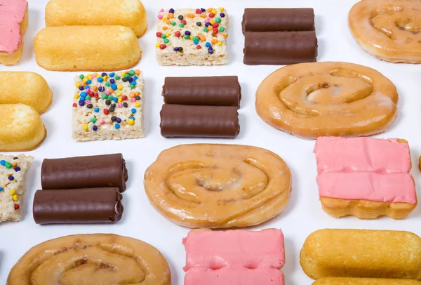 Çeşit çeşit abur cubur.. 