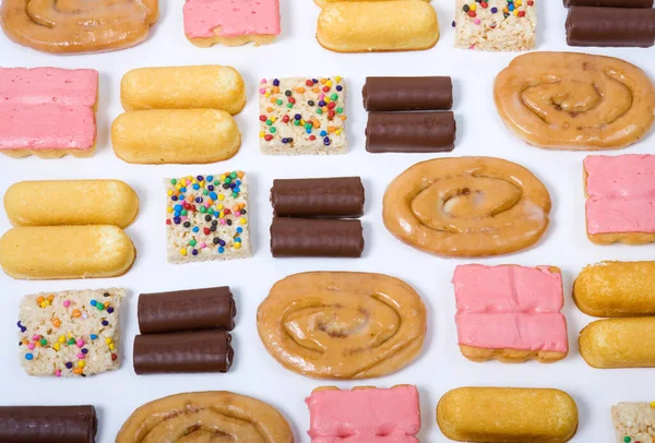 Çeşit çeşit abur cubur.. 