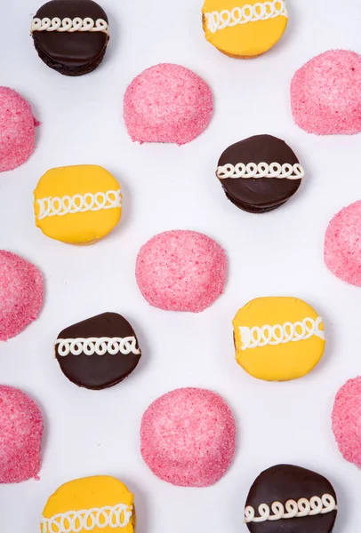 Çeşit çeşit abur cubur.. 