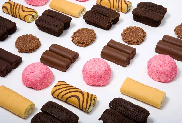 Çeşit çeşit abur cubur.. 