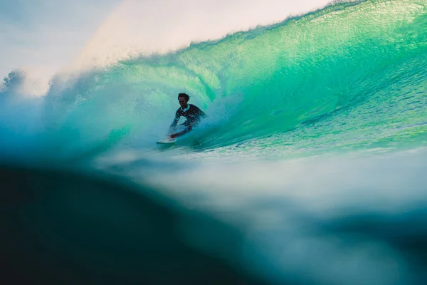 Bali Indonesia April 2018 Surfer Ride Big Barrel Wave Padang — Stock Photo, Image