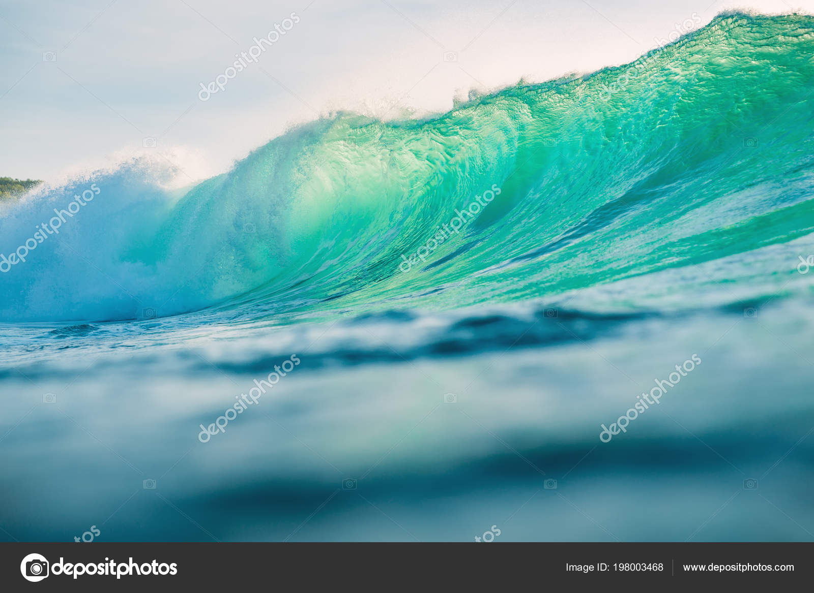 波写真素材 ロイヤリティフリー波画像 Depositphotos