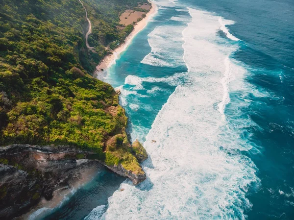 Αεροφωτογραφία Του Νησιού Και Μπλε Ωκεανό Μπαλί Ινδονησία — Φωτογραφία Αρχείου