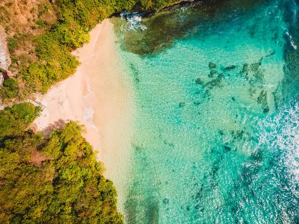 Vista Aérea Playa Tropical Con Océano Turquesa Cristal Bali Playa — Foto de Stock