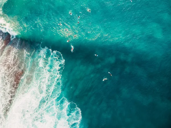 Lotnicze Zdjęcia Wielkich Surfingiem Bali Duże Fale Oceanu — Zdjęcie stockowe