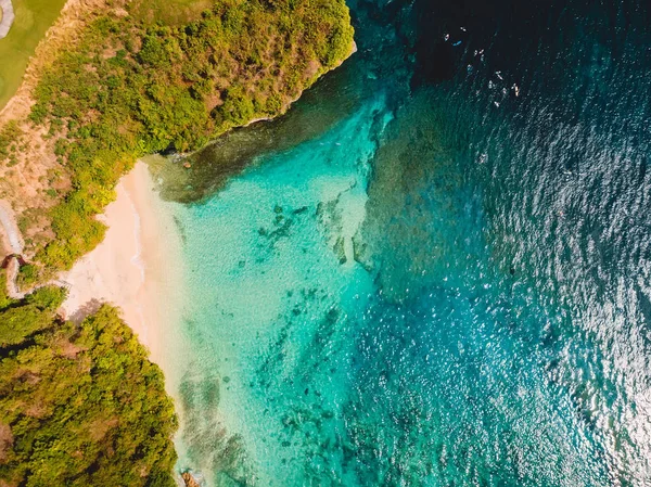 Όμορφη Ακτογραμμή Τυρκουάζ Ωκεανό Και Παραλία Στο Μπαλί Αεροφωτογραφία — Φωτογραφία Αρχείου