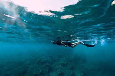 Wetsuit neopren Freediver denizde yüzmek