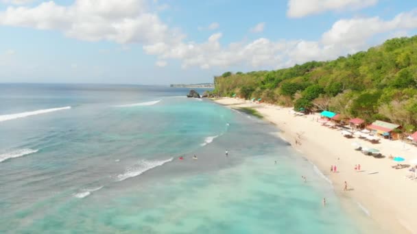 Tropisch Strand Turquoise Oceaan Met Golven Luchtfoto Video — Stockvideo