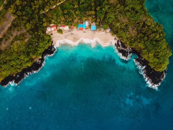 Playa Arena Blanca Con Palmeras Coco Océano Azul Cristalino Bali — Foto de Stock