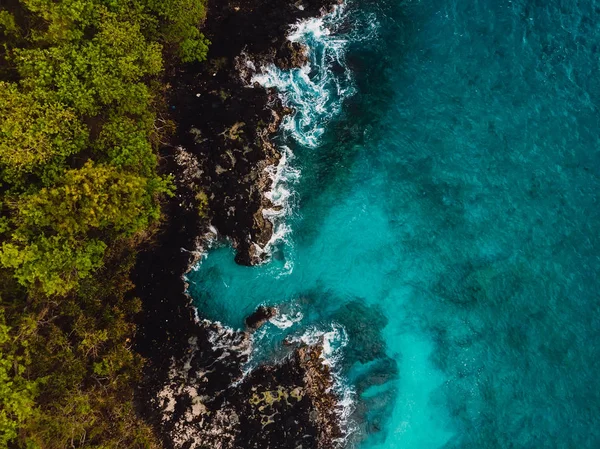 Océano Azul Trópicos Con Costa Rocosa Vista Aérea — Foto de Stock
