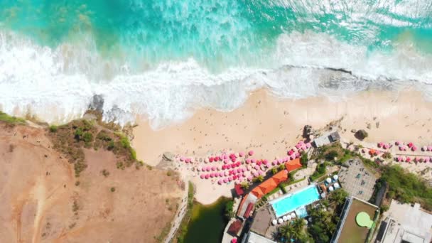 Plage Tropicale Avec Océan Bleu Resort Vue Aérienne Vue Dessus — Video