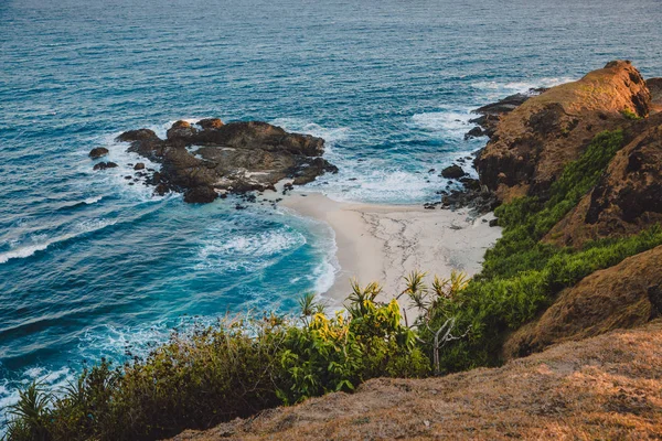 Felsiges Kap Strand Und Blauer Ozean Mit Wellen Australien — Stockfoto