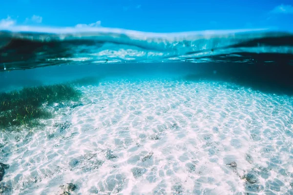Тропическое Море Водой Голубая Вода Песок Багамах — стоковое фото