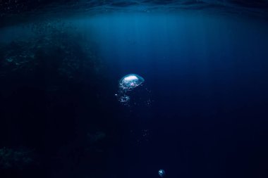 Hava kabarcığı Okyanusu ile sualtı doku