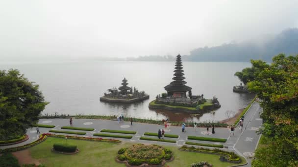 Jezioro Tradycją Architektury Balijski Widok Anteny Drone Bali — Wideo stockowe