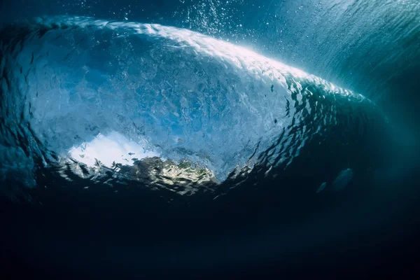 桶波在海洋中破裂 水下波纹理 — 图库照片