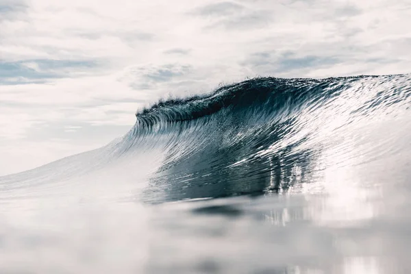 Perfekt Ocean Wave Att Bryta Fat Våg Och Solljus — Stockfoto