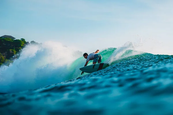 Abril 2019 Bali Indonesia Surfista Paseo Onda Barril Surf Profesional — Foto de Stock