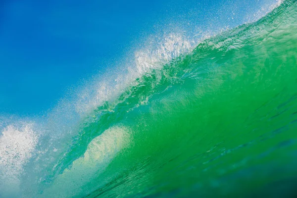 Gran Ola Verde Océano Rompiendo Olas Bali — Foto de Stock