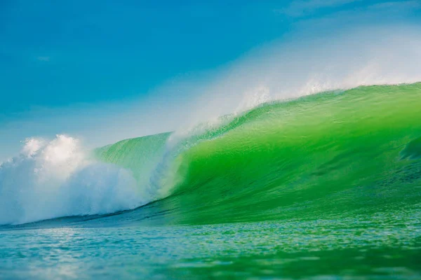 Velká Zelená Vlna Oceánu Rozbíjení Vlny Bali — Stock fotografie