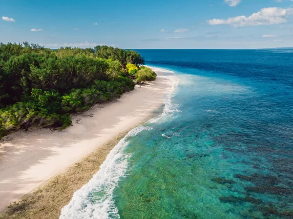 Tropik Plaj Mavi Okyanus Havadan Görünüm Cennet Adası — Stok fotoğraf