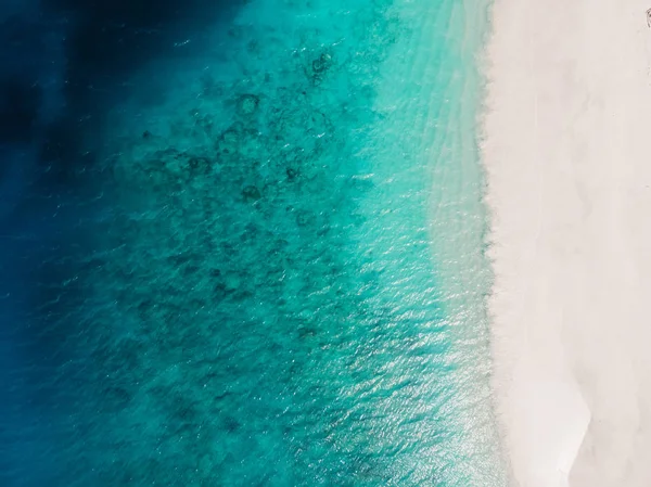 Όμορφη Τροπική Παραλία Γαλαζοπράσινα Κρυστάλλινα Νερά Εναέρια Θέα Τροπικά Νησιά — Φωτογραφία Αρχείου