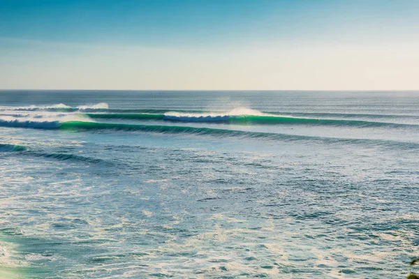 Grandes Olas Océano Ondas Perfectas Para Surfear — Foto de Stock