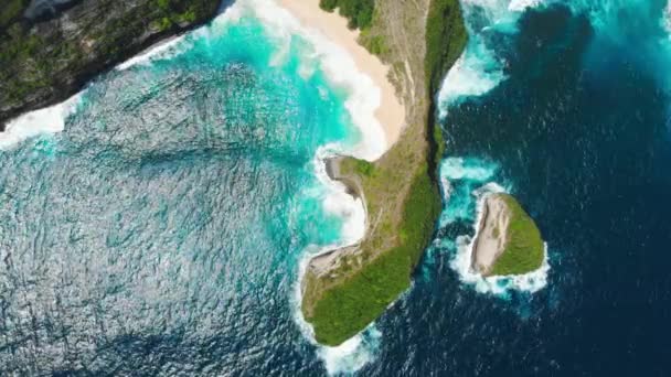 Paradise Kelingking Praia Com Capa Rochosa Ilha Nusa Penida Vista — Vídeo de Stock