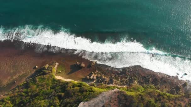 Letecký Pohled Útes Oceán Vlnami — Stock video