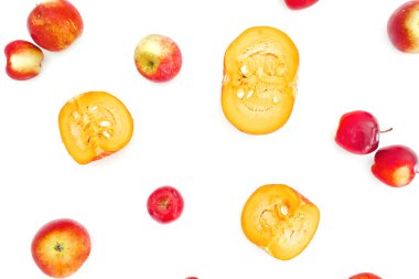 Sonbahar kompozisyonu. Beyaz arka planda elma ve balkabağı. Otomatik