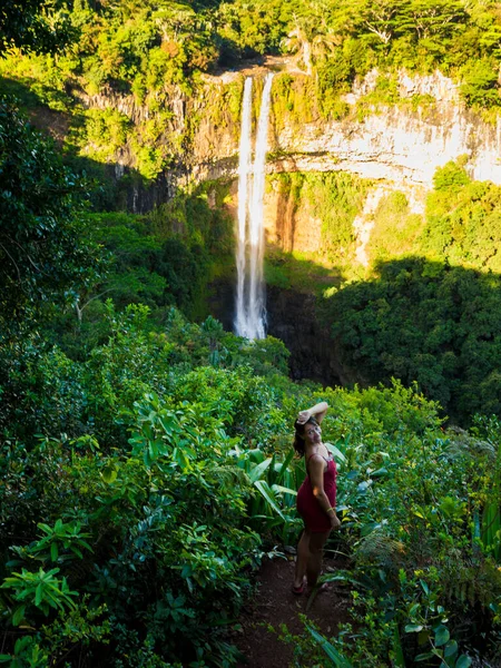 Chamarel Waterfall Happy Woman Tropical Jungle Mauritius — Stock Photo, Image