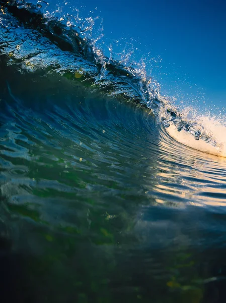 Barrel Wave Ocean Sunrise Tones Beach Background — Stock Photo, Image