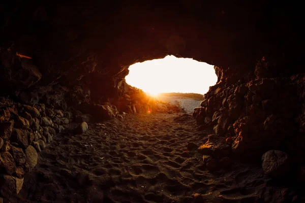 Lava Grot Warm Zonsondergang Licht Lanzarote Canarische Eilanden — Stockfoto