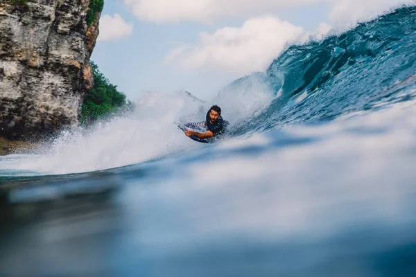 Juli 2020 Bali Indonesien Surfare Rida Bodyboard Våg Surfing Vid — Stockfoto