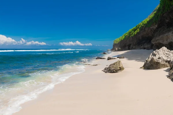 Tropischer Strand Auf Bali Paradiesstrand Und Blauer Ozean — Stockfoto