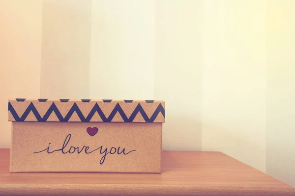 Seni seviyorum mesaj kutusu, arka plan Sevgililer kavramı — Stok fotoğraf